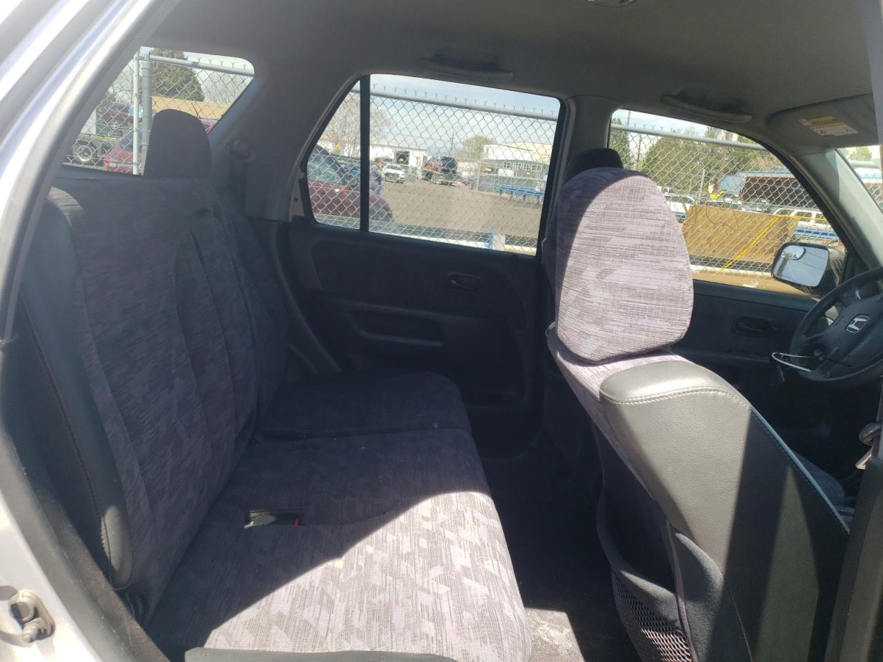 Photo 6 from auction – 2004 HONDA CR-V with VIN JHLRD78444C052010