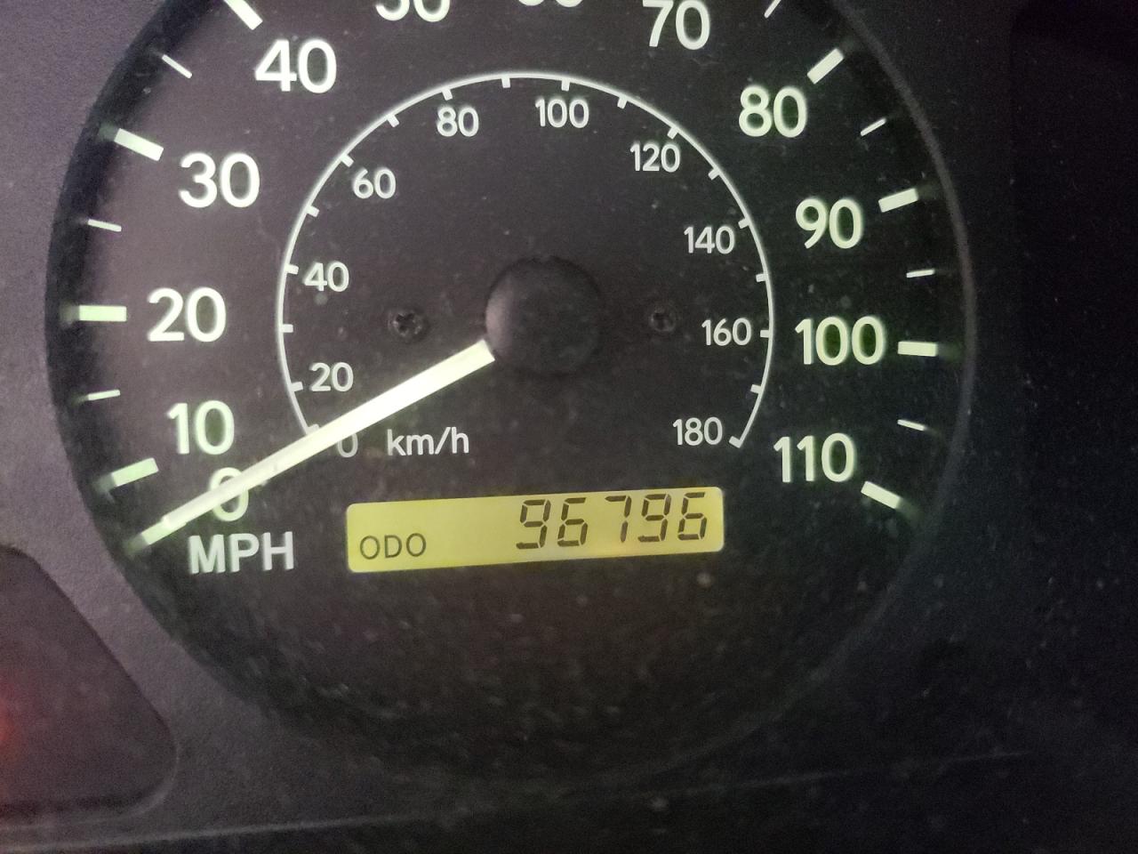 Photo 8 from auction – 2000 TOYOTA COROLLA VE with VIN 1NXBR12E0YZ365663