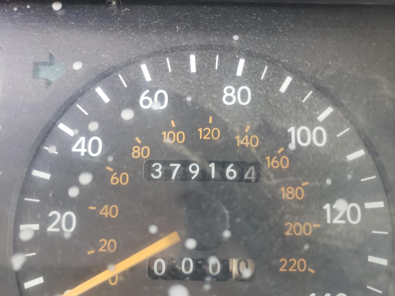 Photo 8 from auction – 1997 TOYOTA AVALON XL with VIN 4T1BF12B7VU195232