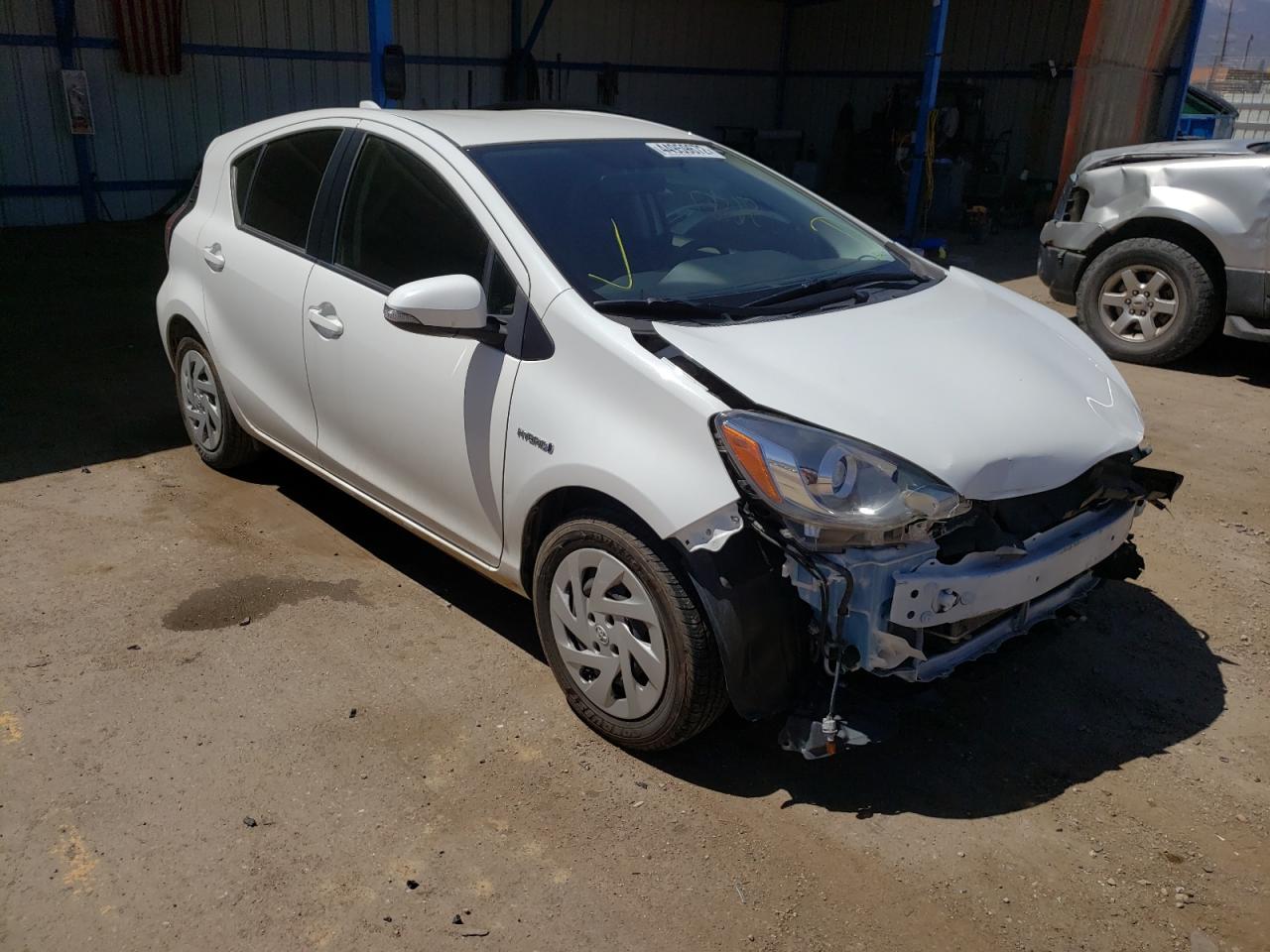 Photo 1 from auction – 2016 TOYOTA PRIUS C with VIN JTDKDTB3XG1116705