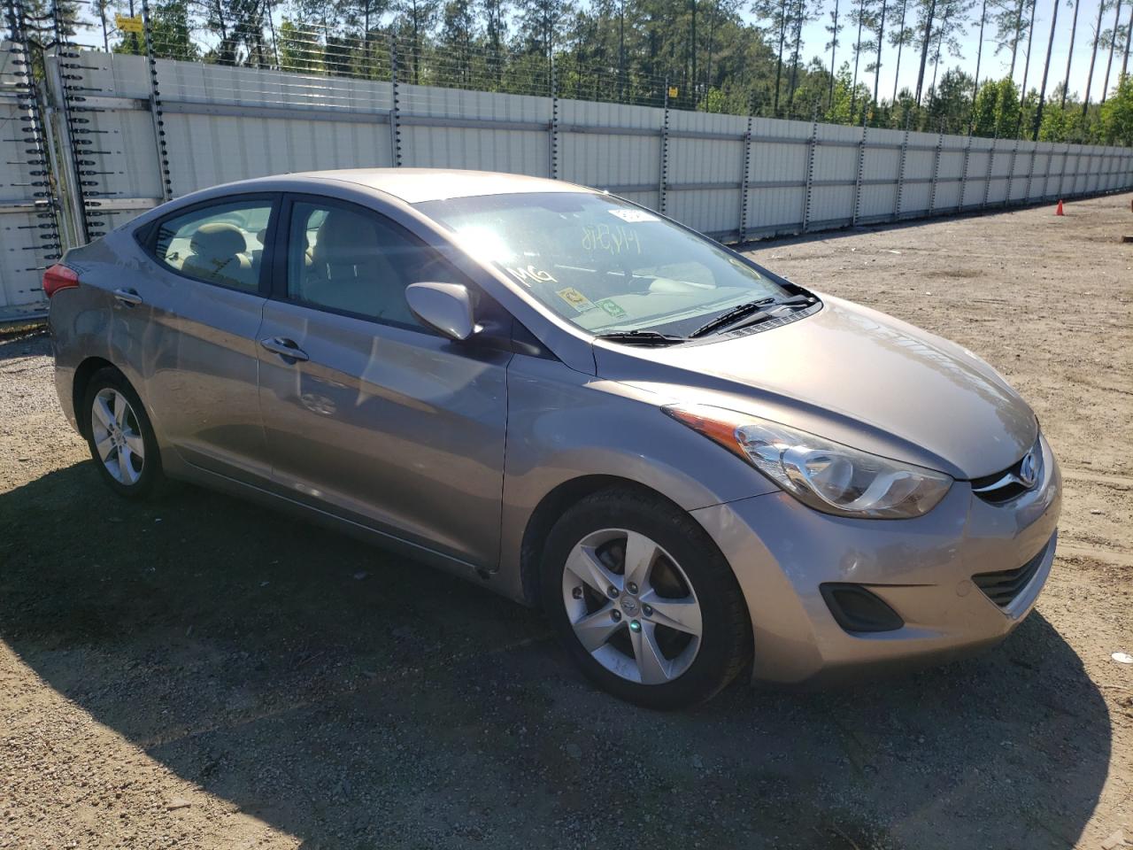 Photo 9 from auction – 2011 HYUNDAI ELANTRA GL with VIN 5NPDH4AEXBH060577