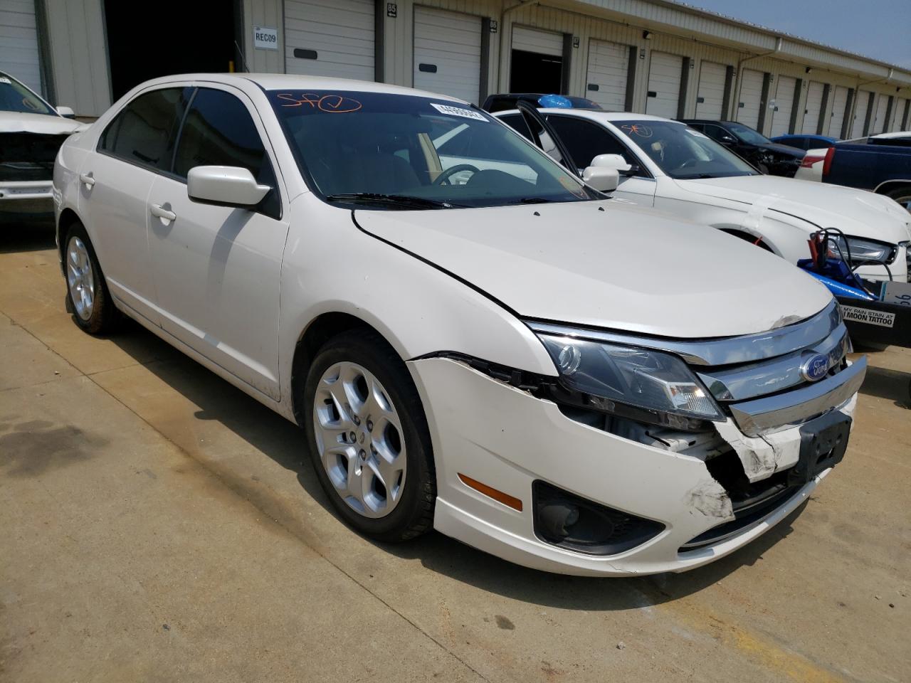 FORD FUSION SE 2011 with VIN 3FAHP0HA5BR285153 - Photo from auction