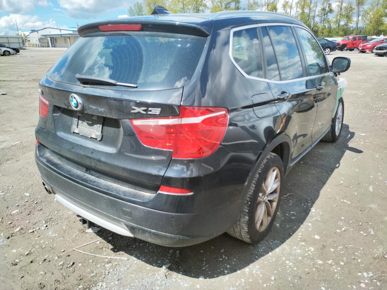 Photo 4 from auction – 2011 BMW X3 XDRIVE2 with VIN 5UXWX5C57BL707784