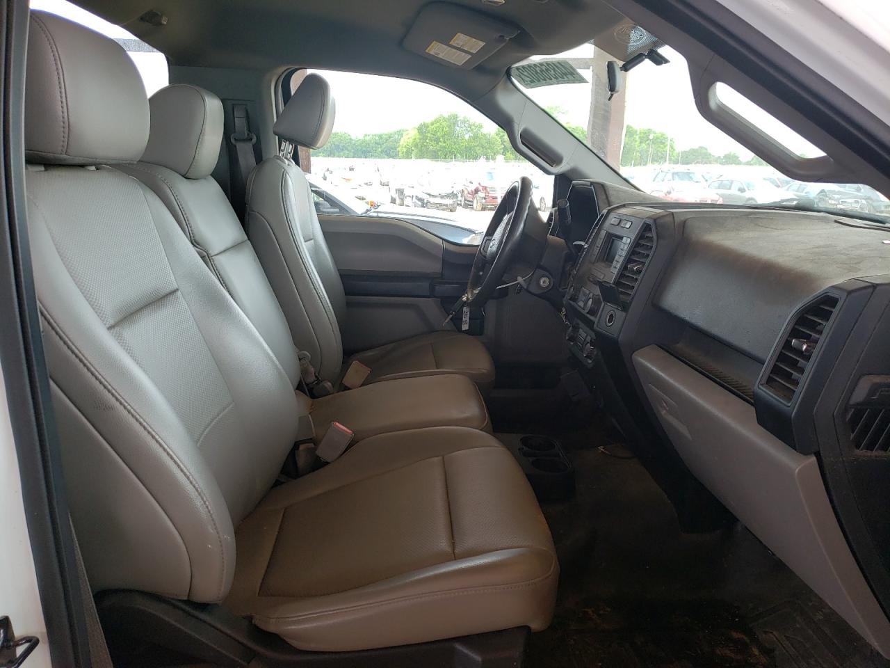 Photo 5 from auction – 2018 FORD F150 with VIN 1FTMF1C51JFA64933