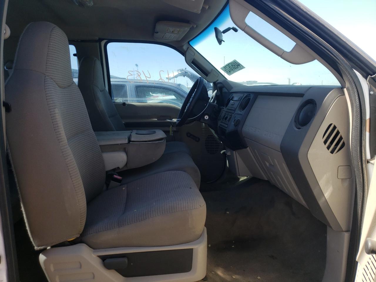 Photo 5 from auction – 2008 FORD F250 SUPER with VIN 1FTSX21R18EA36498