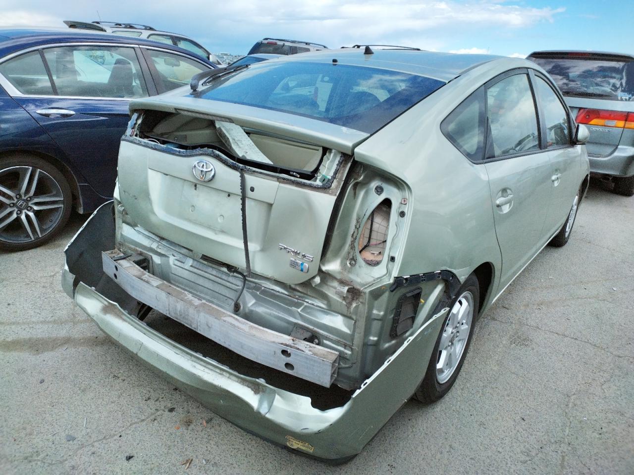 Photo 4 from auction – 2006 TOYOTA PRIUS with VIN JTDKB20UX63166972