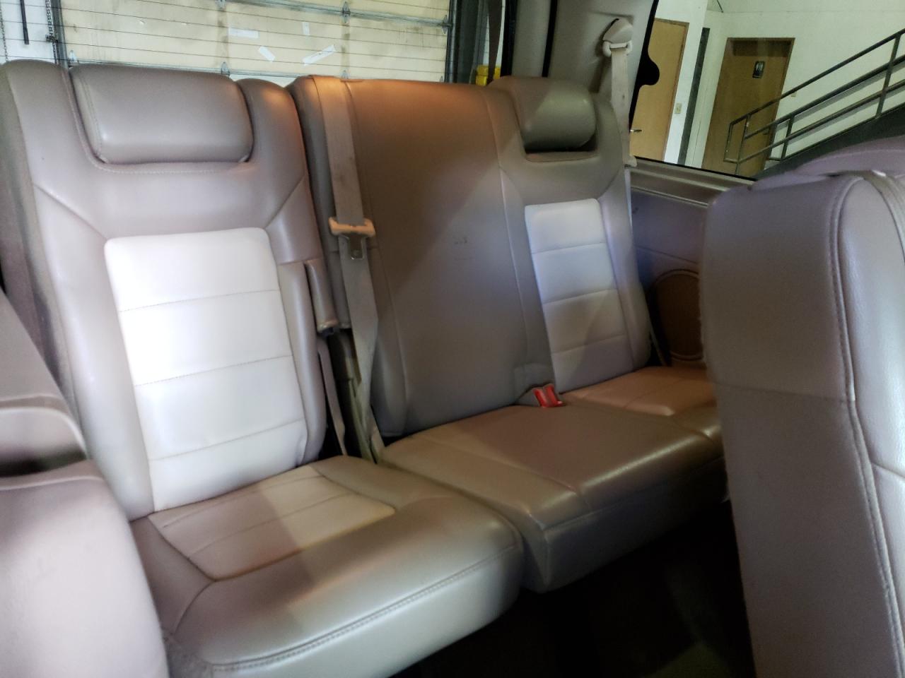 Photo 9 from auction – 2004 FORD EXPEDITION with VIN 1FMPU17L14LA85763