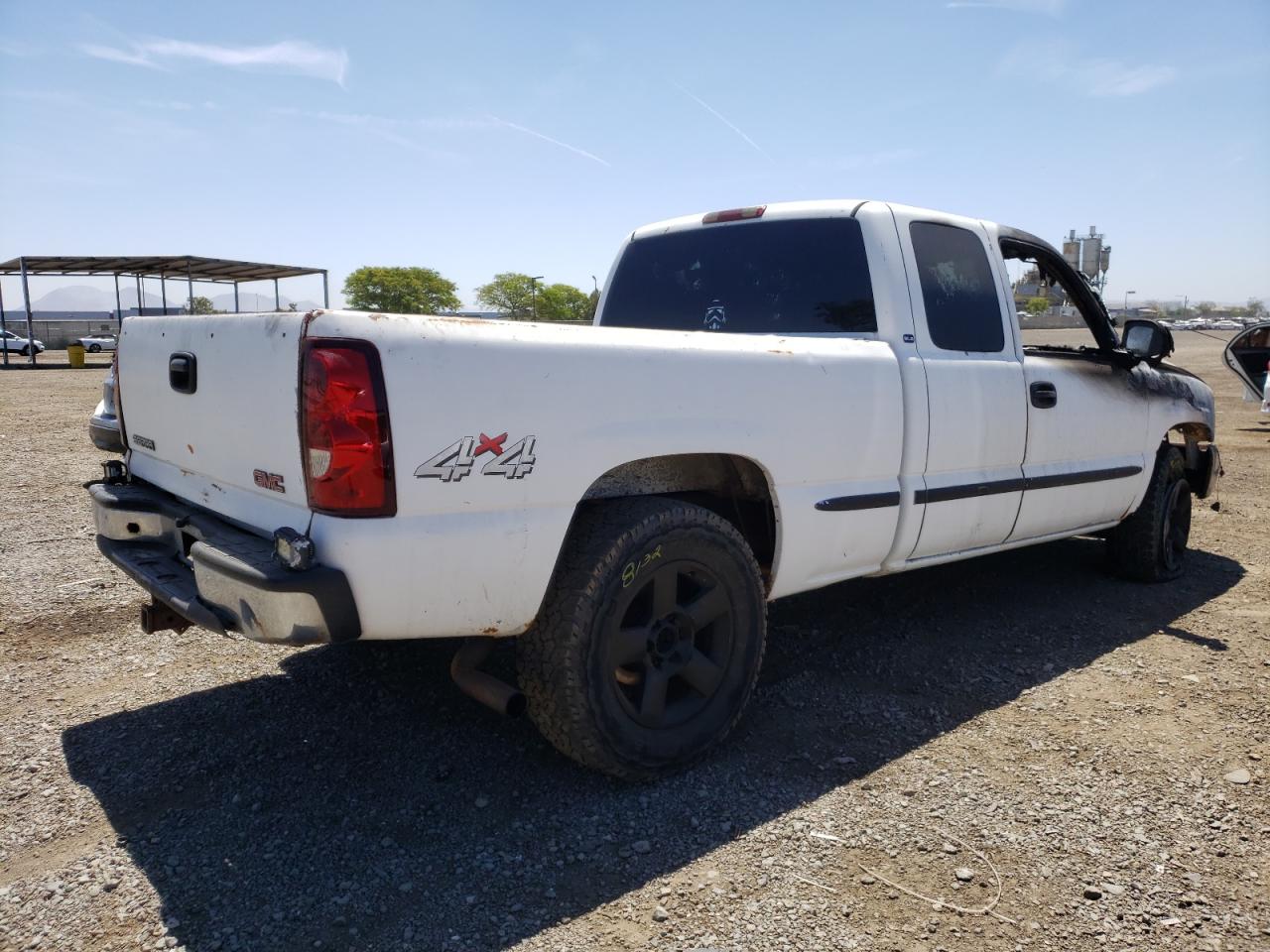 Photo 4 from auction – 2001 GMC NEW SIERRA with VIN 2GTEK19T311243133
