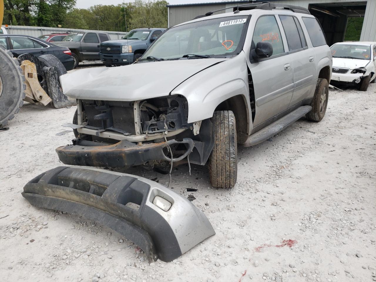 Photo 2 from auction – 2005 CHEVROLET TRAILBLAZE with VIN 1GNES16S856120302