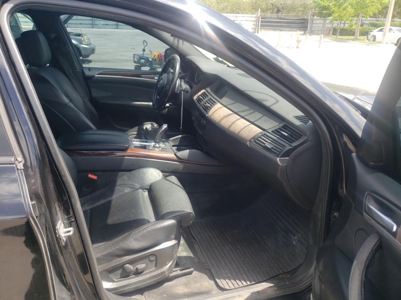 Photo 5 from auction – 2012 BMW X6 XDRIVE3 with VIN 5UXFG2C53CL779579