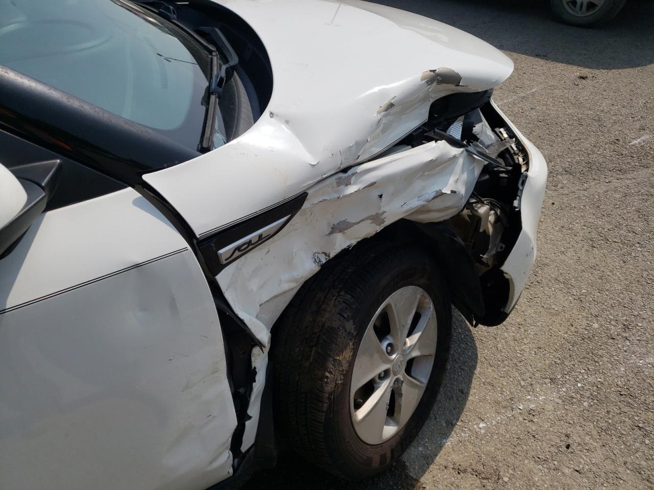 Photo 9 from auction – 2015 KIA SOUL with VIN KNDJN2A29F7150352