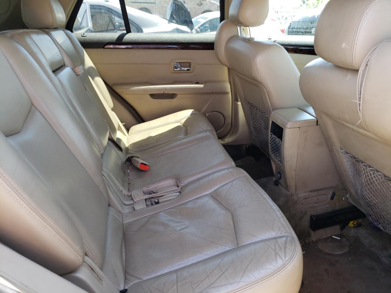 Photo 6 from auction – 2008 CADILLAC SRX with VIN 1GYEE637780135131
