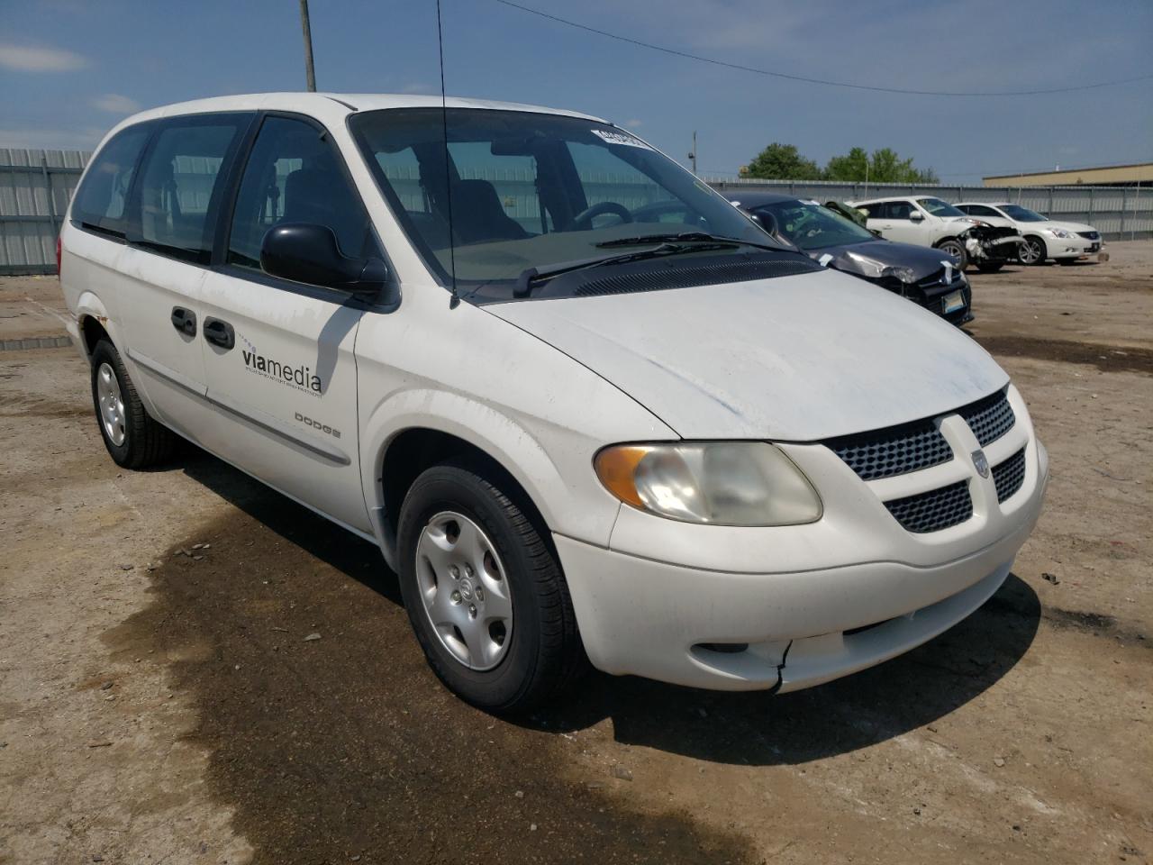DODGE GRAND CARA 2001 with VIN 1B4GP243X1B245790 - Photo from auction