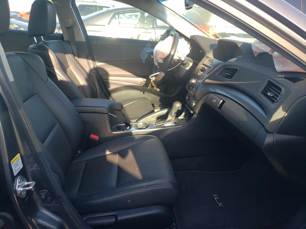 Photo 5 from auction – 2014 ACURA ILX 20 PRE with VIN 19VDE1F54EE002725