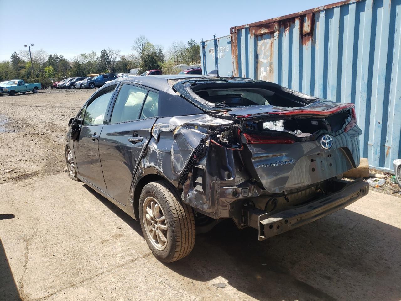 Photo 3 from auction – 2017 TOYOTA PRIUS PRIM with VIN JTDKARFP0H3011430
