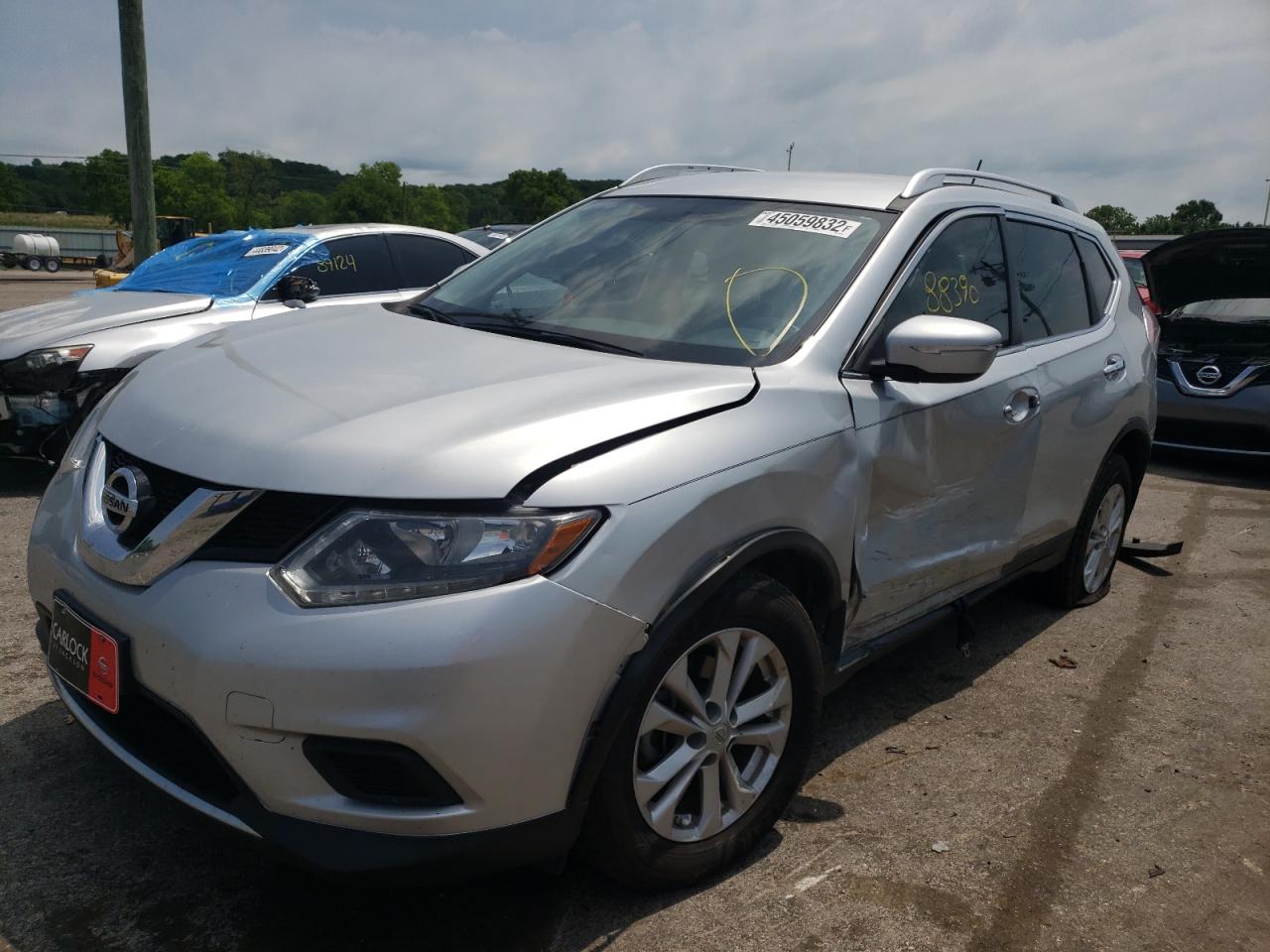 Photo 2 from auction – 2015 NISSAN ROGUE S with VIN KNMAT2MT5FP560494