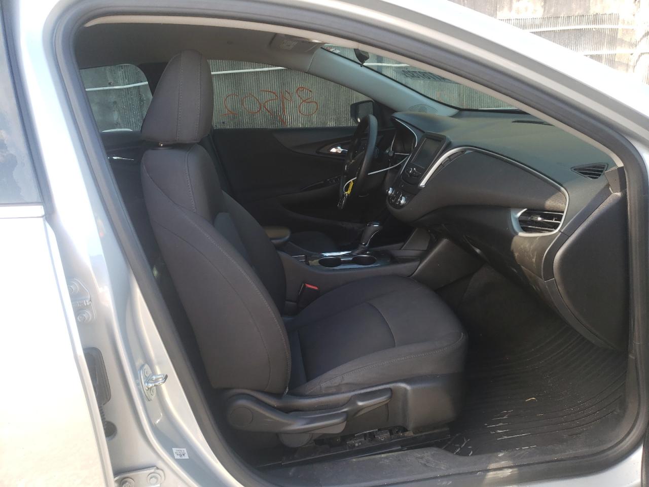 Photo 5 from auction – 2016 CHEVROLET MALIBU LS with VIN 1G1ZB5ST9GF342424