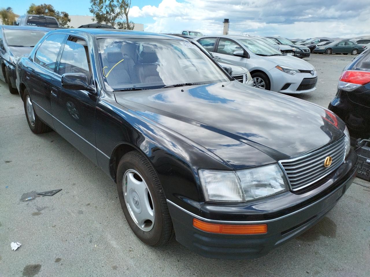 LEXUS LS 400 1997 with VIN JT8BH28F1V0095860 - Photo from auction
