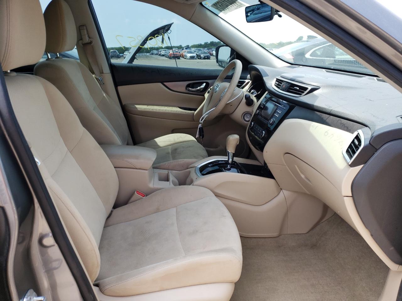 Photo 19 from auction – 2015 NISSAN ROGUE S with VIN KNMAT2MT5FP531285
