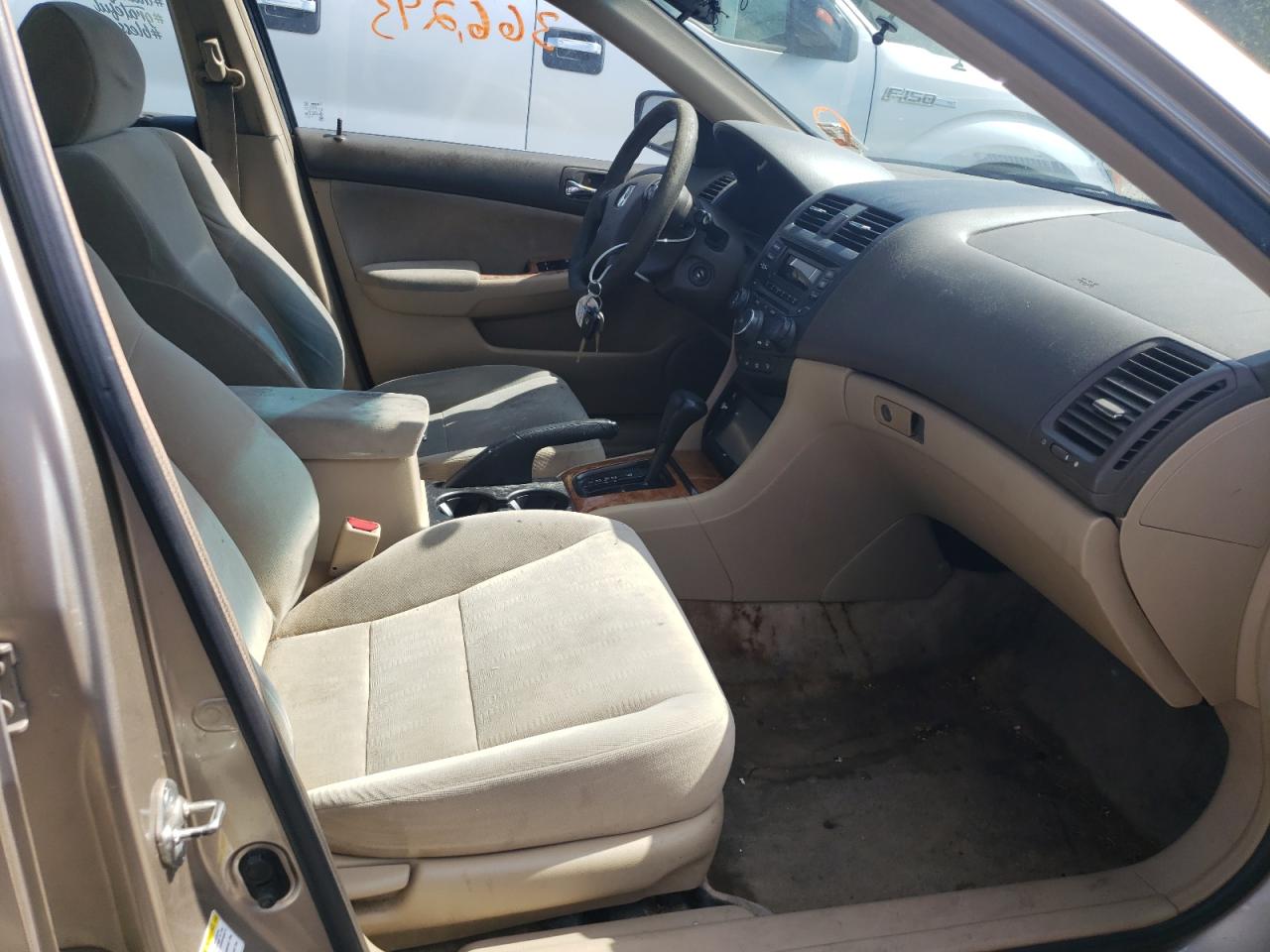 Photo 5 from auction – 2003 HONDA ACCORD EX with VIN 1HGCM56643A052340