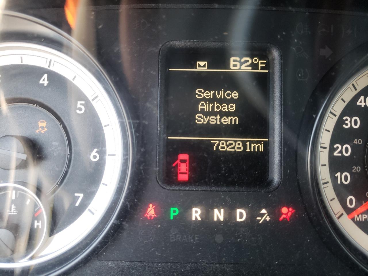 Photo 8 from auction – 2014 RAM 1500 ST with VIN 3C6JR6AT1EG131888