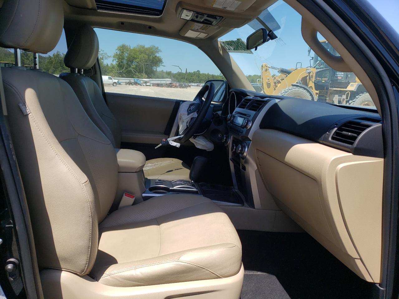 Photo 5 from auction – 2012 TOYOTA 4RUNNER SR with VIN JTEZU5JRXC5038540