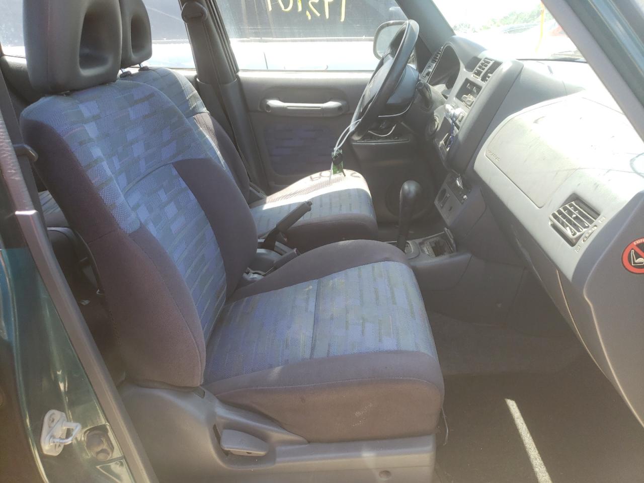 Photo 5 from auction – 1996 TOYOTA RAV4 with VIN JT3GP10V0T0001802