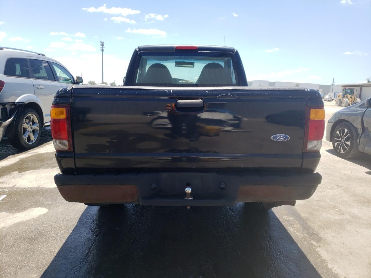 Photo 6 from auction – 1999 FORD RANGER with VIN 1FTYR10C1XTA12871