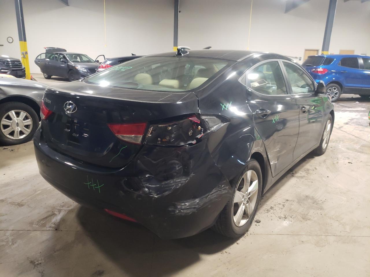 Photo 4 from auction – 2012 HYUNDAI ELANTRA GL with VIN 5NPDH4AE2CH073664