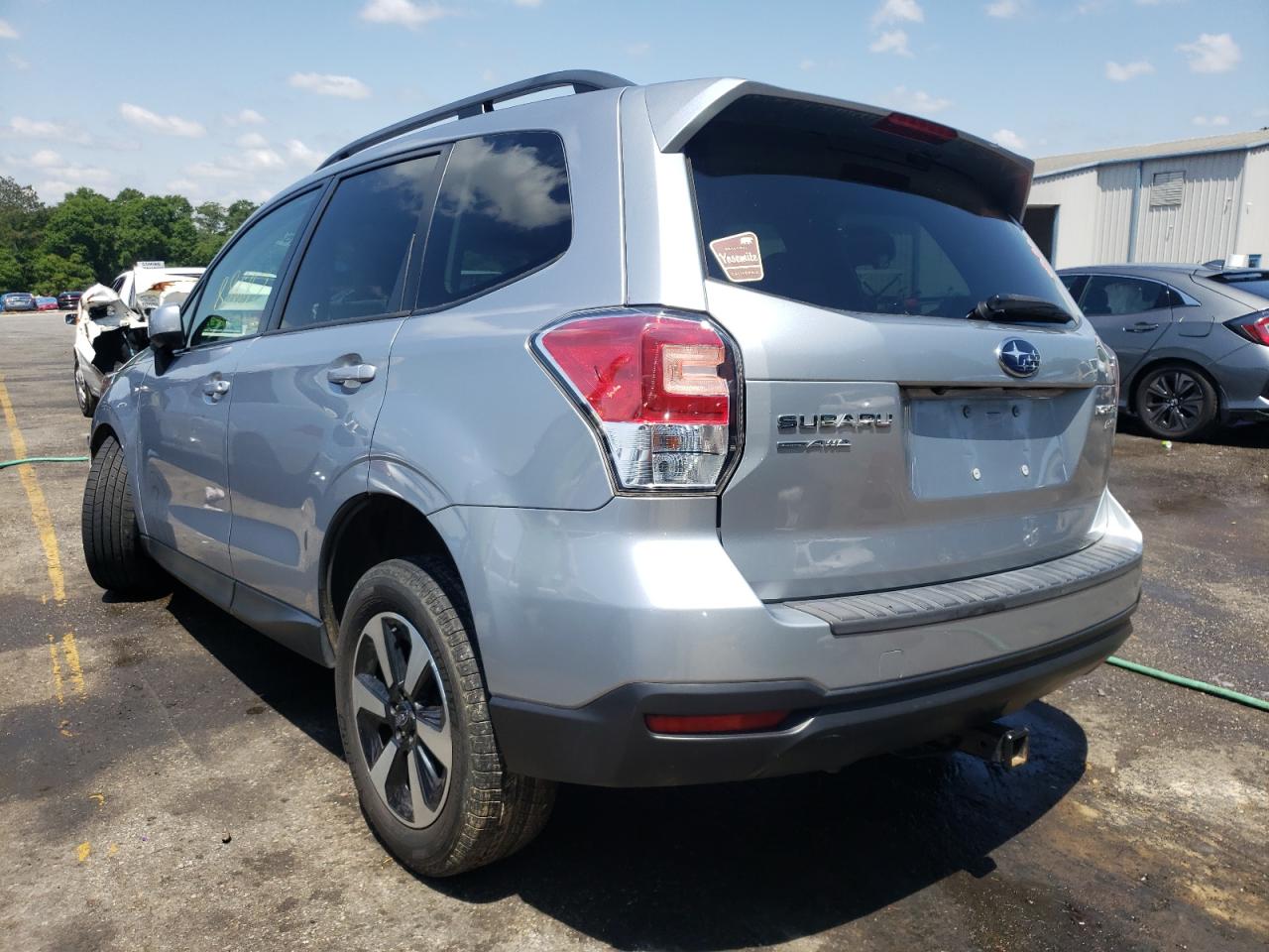 Photo 3 from auction – 2017 SUBARU FORESTER 2 with VIN JF2SJAEC3HH437312