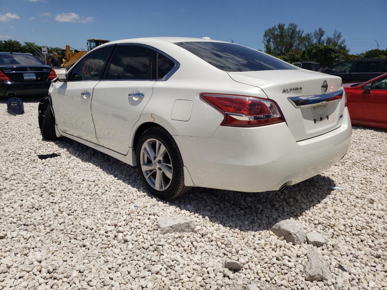Photo 3 from auction – 2013 NISSAN ALTIMA 2.5 with VIN 1N4AL3AP0DC905390