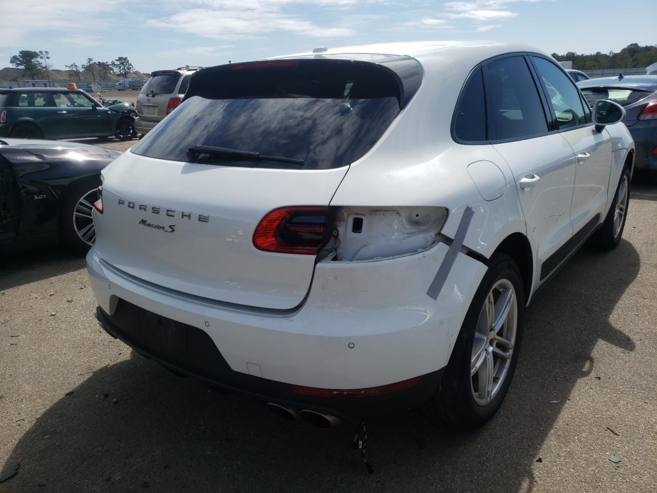 Photo 4 from auction – 2015 PORSCHE MACAN S with VIN WP1AB2A56FLB62757
