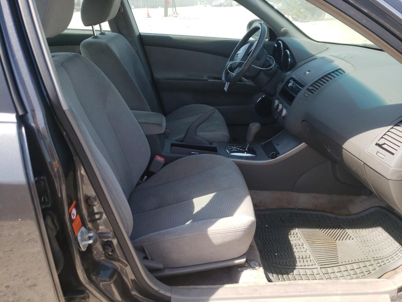 Photo 5 from auction – 2005 NISSAN ALTIMA S with VIN 1N4AL11E85N492398