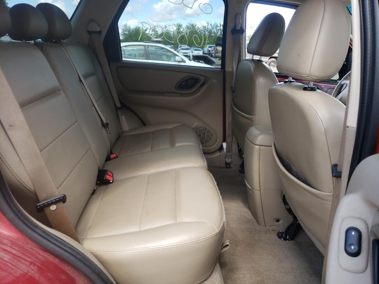 Photo 6 from auction – 2006 FORD ESCAPE XLT with VIN 1FMCU93126KA11231