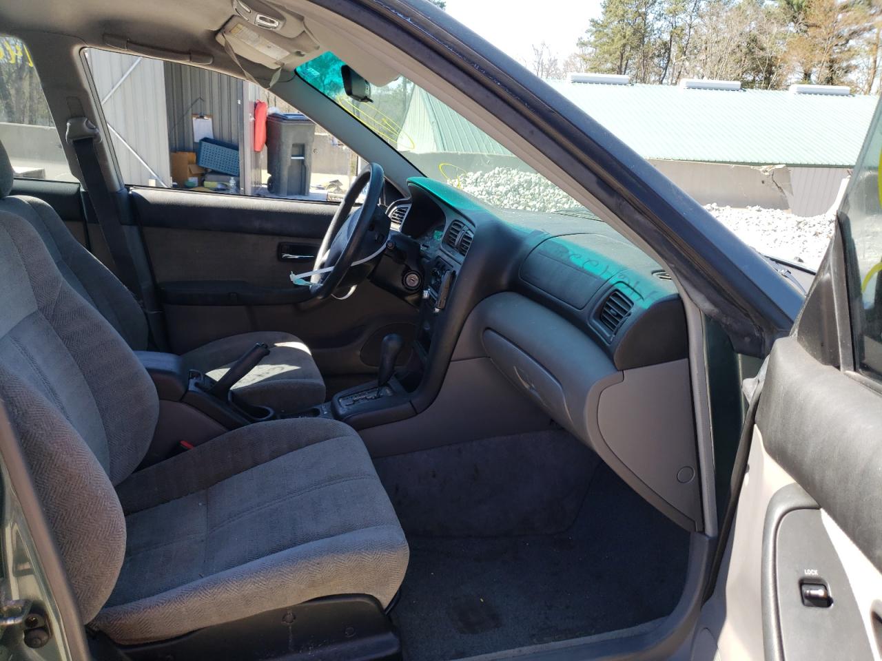 Photo 5 from auction – 2000 SUBARU LEGACY L with VIN 4S3BE6358Y7210708