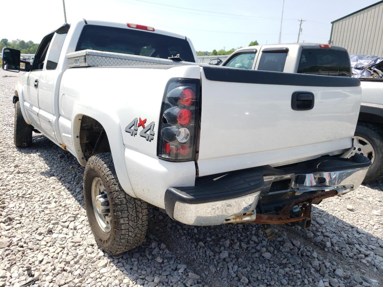 Photo 3 from auction – 2005 GMC SIERRA K25 with VIN 1GTHK29205E338425