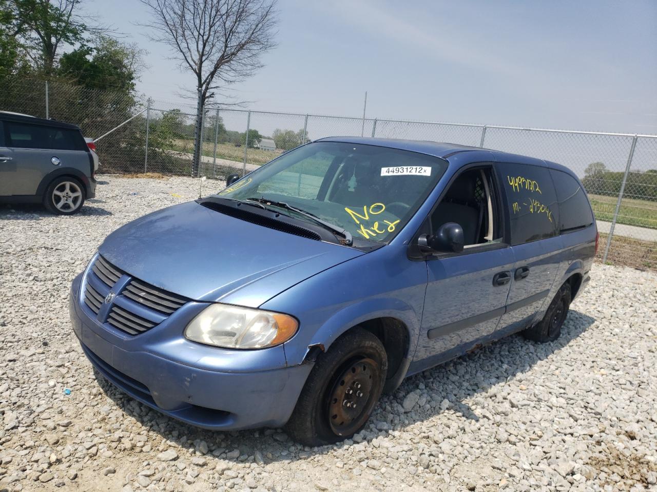 Photo 2 from auction – 2007 DODGE GRAND CARA with VIN 1D4GP23RX7B243834