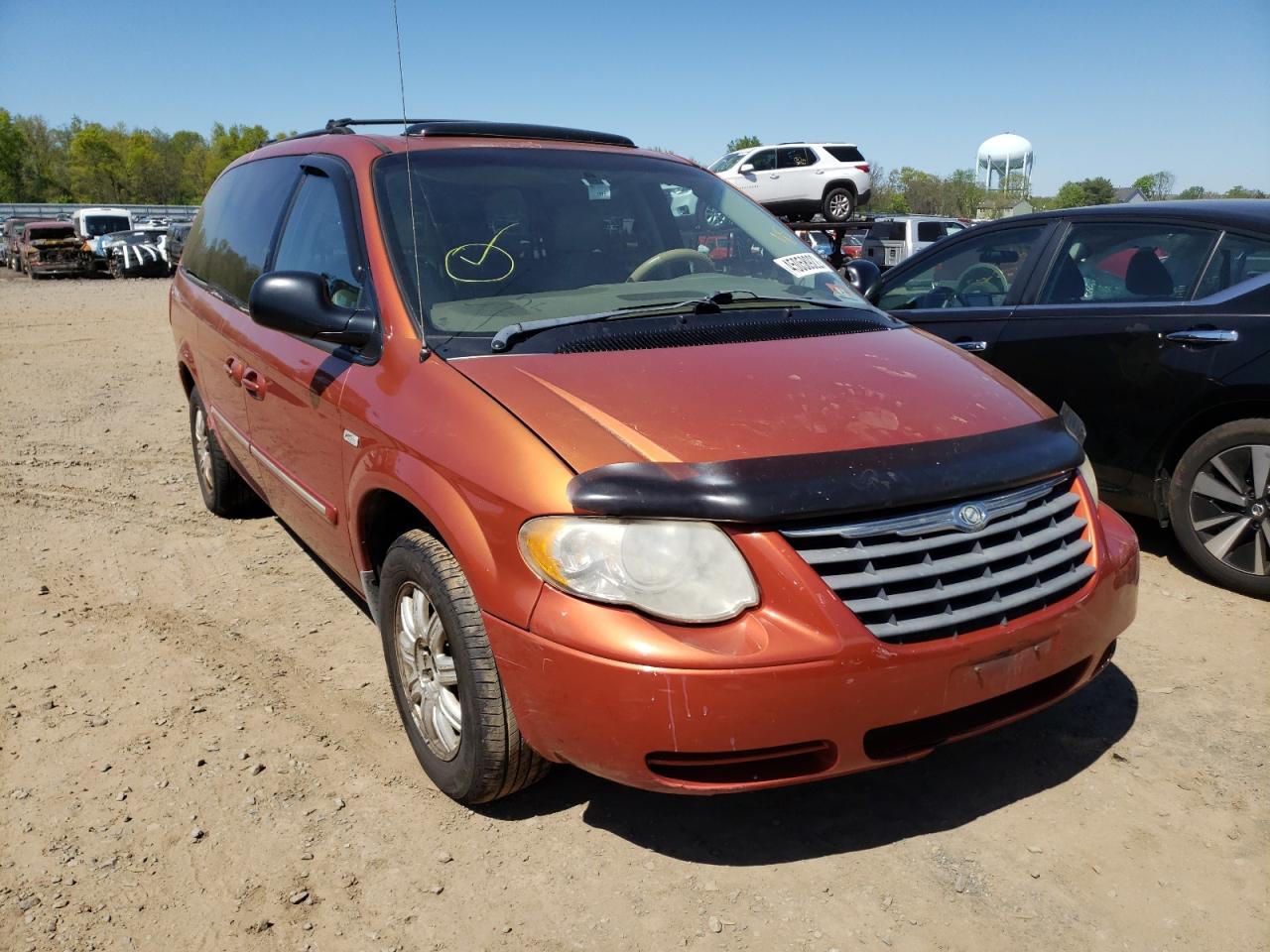 Photo 1 from auction – 2006 CHRYSLER TOWN AND C with VIN 2A4GP54L06R719978