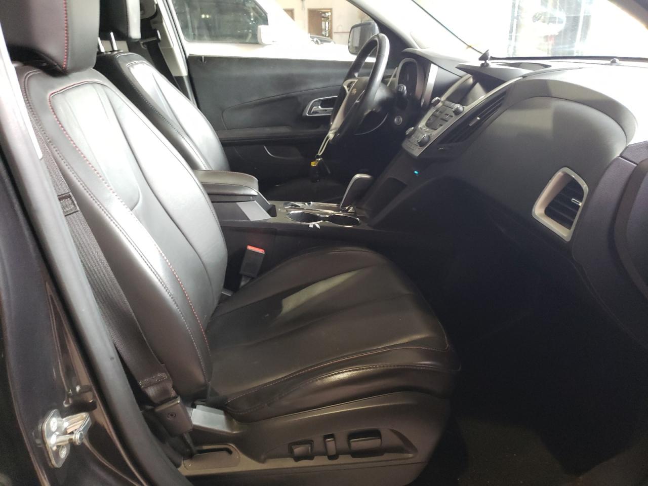 Photo 5 from auction – 2015 CHEVROLET EQUINOX LT with VIN 1GNFLHEKXFZ135671
