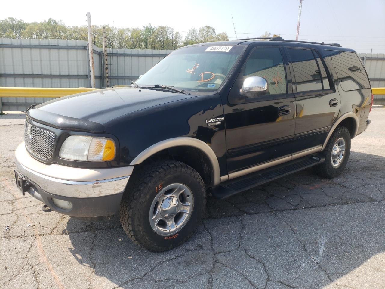 Photo 2 from auction – 1999 FORD EXPEDITION with VIN 1FMPU18LXXLA71573