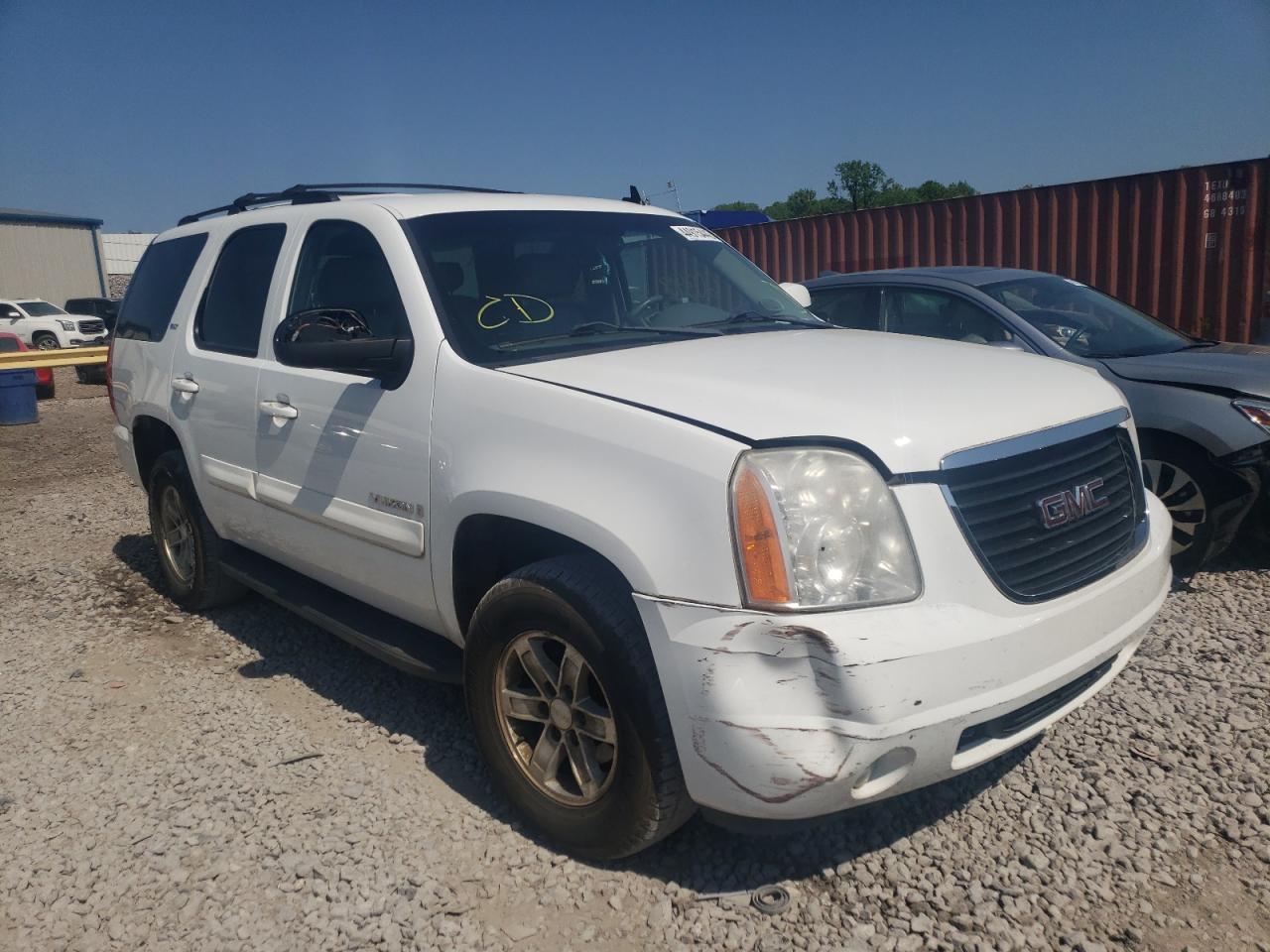 GMC YUKON 2008 with VIN 1GKFC13J88R227315 - Photo from auction