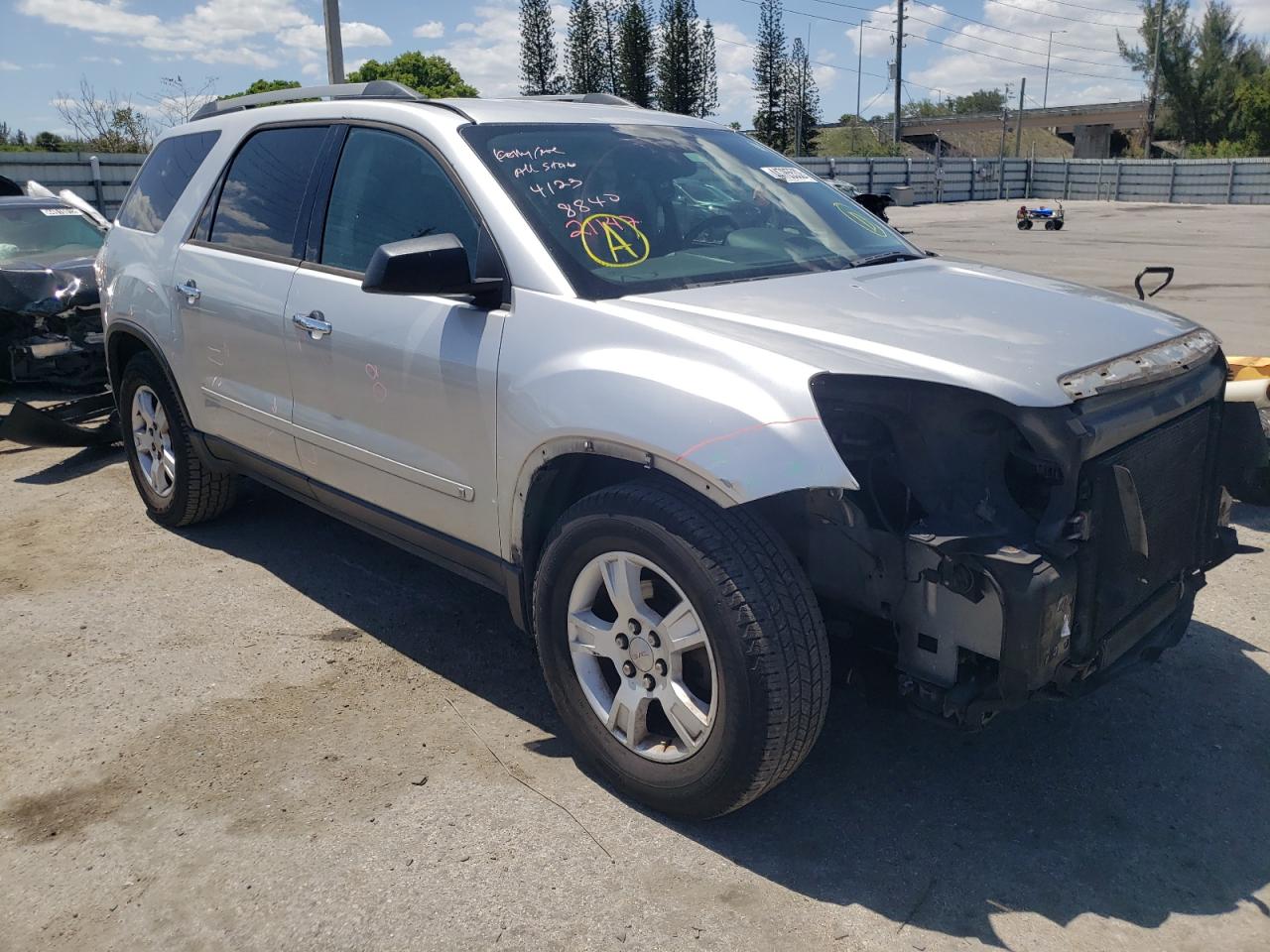 GMC ACADIA SLE 2010 with VIN 1GKLRLED0AJ142915 - Photo from auction