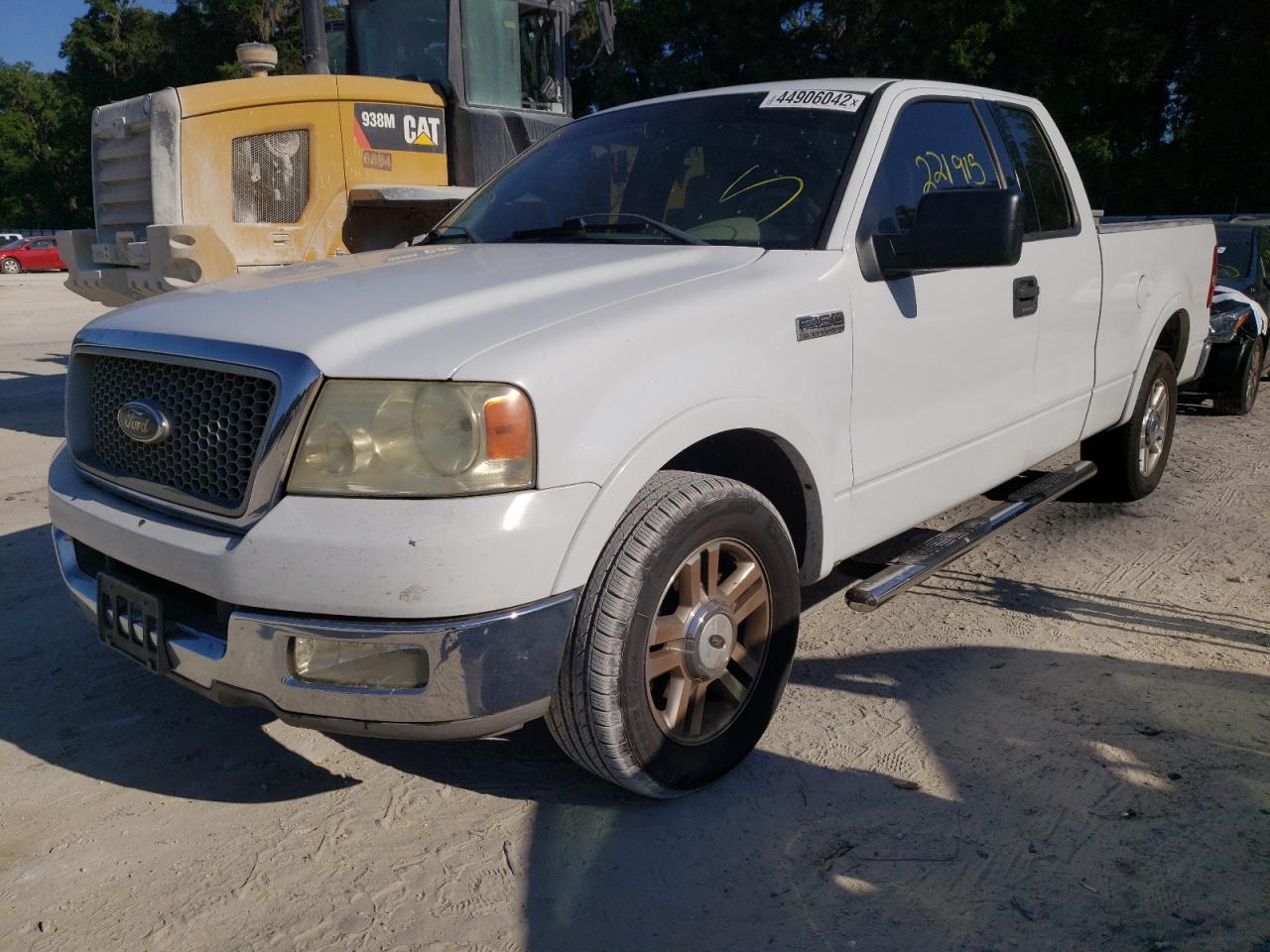 Photo 2 from auction – 2004 FORD F150 with VIN 1FTPX12514NB86651