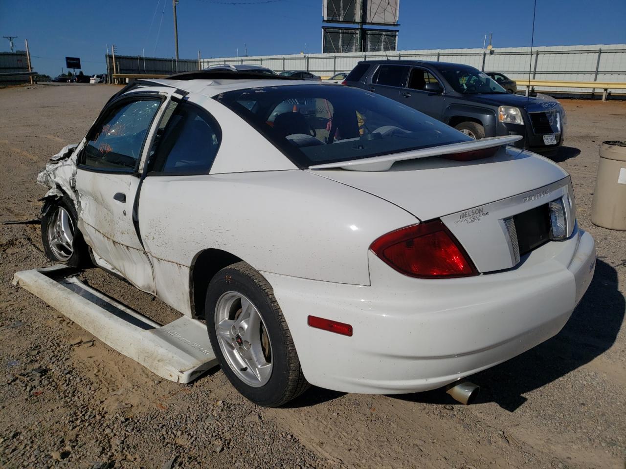 Photo 3 from auction – 2005 PONTIAC SUNFIRE with VIN 3G2JB12F65S107371