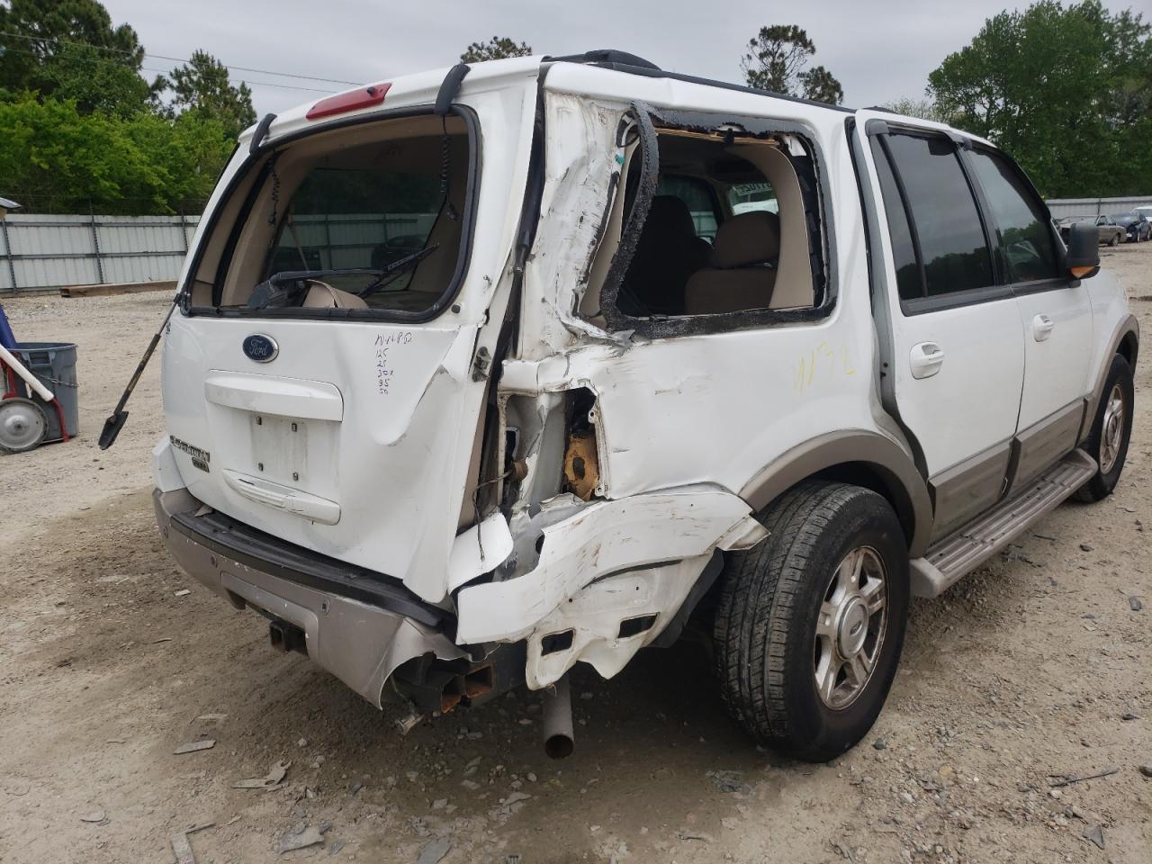 Photo 14 from auction – 2004 FORD EXPEDITION with VIN 1FMFU17L34LA79961