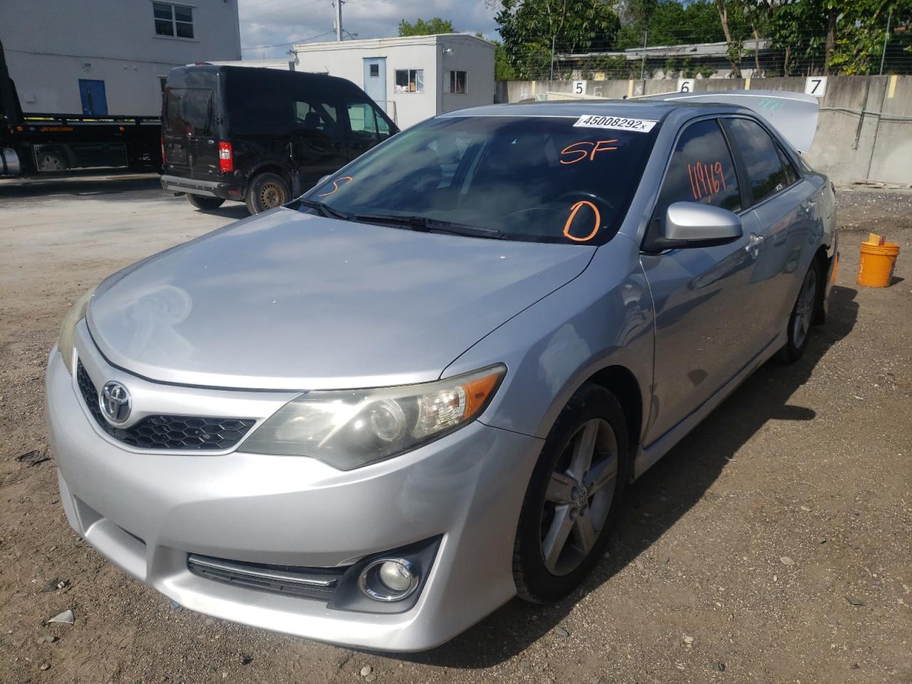 Photo 2 from auction – 2012 TOYOTA CAMRY BASE with VIN 4T1BF1FK3CU095331