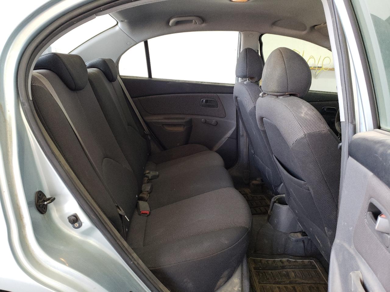 Photo 6 from auction – 2006 KIA RIO with VIN KNADE123666138337