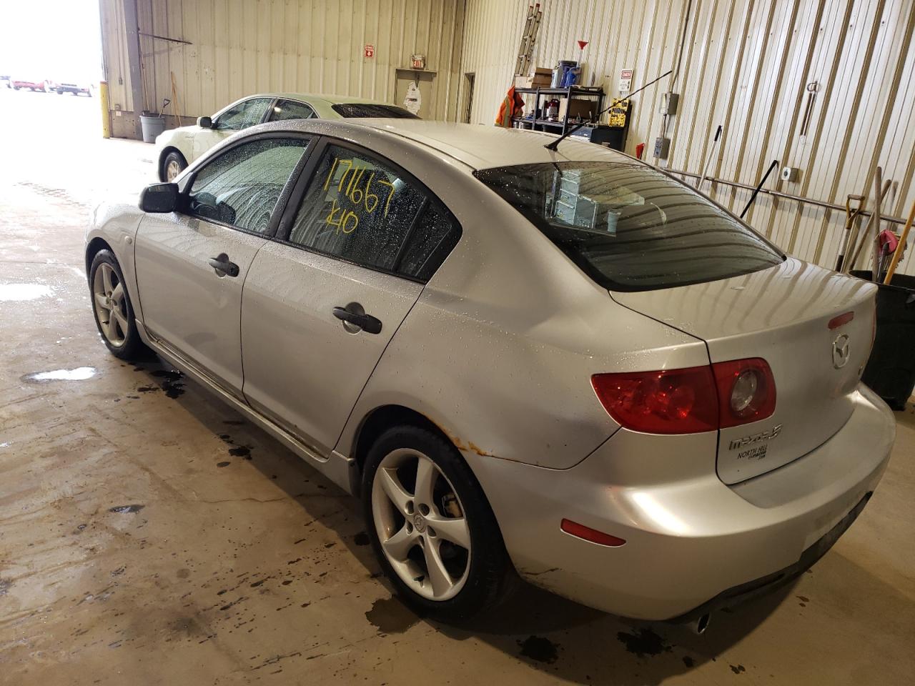 Photo 3 from auction – 2006 MAZDA 3 I with VIN JM1BK12F261463514