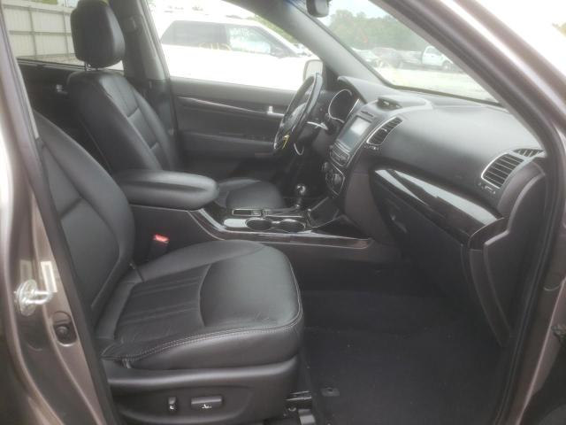 Photo 5 from auction – 2015 KIA SORENTO EX with VIN 5XYKU4A70FG642172