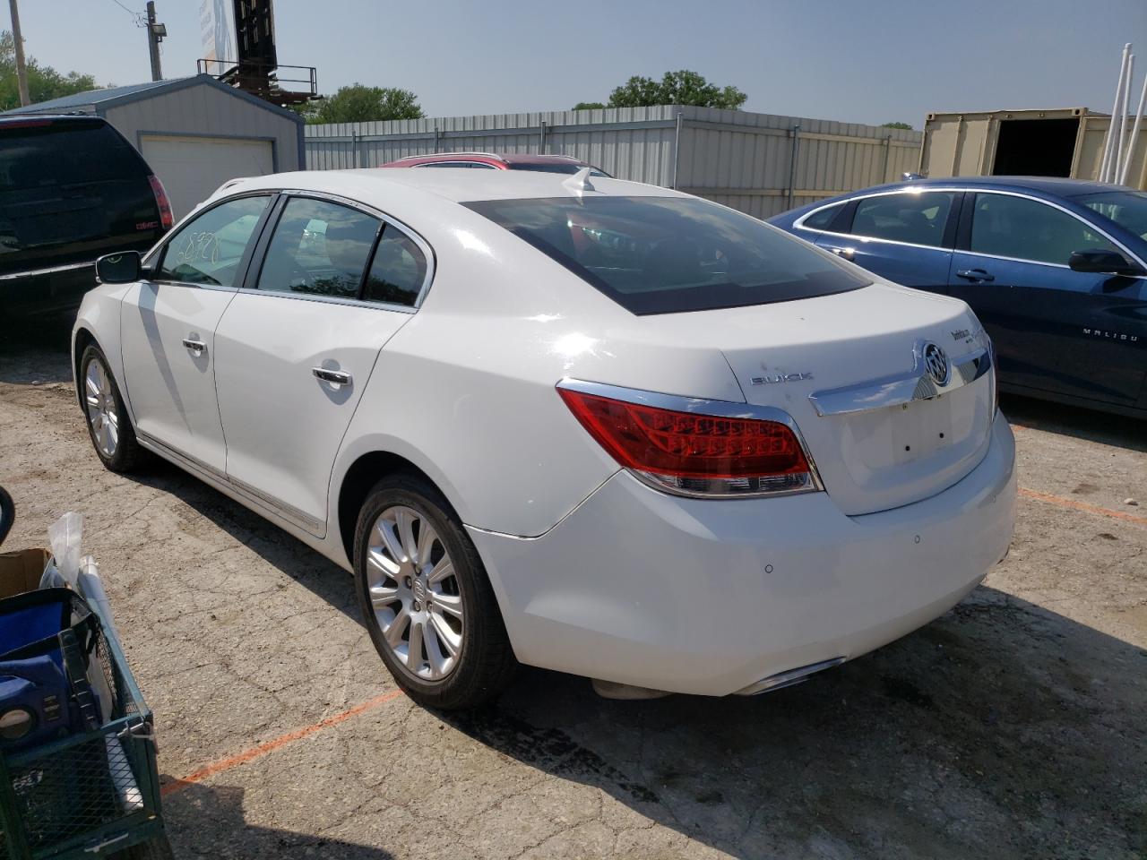Photo 3 from auction – 2013 BUICK LACROSSE with VIN 1G4GC5E3XDF292518